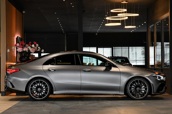 Mercedes-Benz CLA-Klasse AMG 35 4MATIC Aero. Schaal, Perf Stuur, Burm, Keyless, Camera, CarPlay, Sfeer!