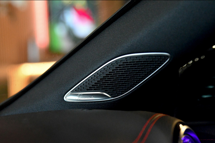 Mercedes-Benz CLA-Klasse AMG 35 4MATIC Aero. Schaal, Perf Stuur, Burm, Keyless, Camera, CarPlay, Sfeer!
