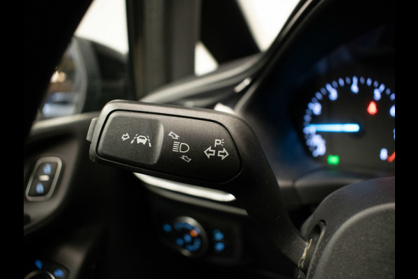 Ford Fiesta 1.0 EcoBoost Connected Sport (APPLE CARPLAY,NAVI,CRUISE,PDC,BLACK EDITION,ELEKTRISCH PAKKET,SPORTSTOELEN,NETTE STAAT)