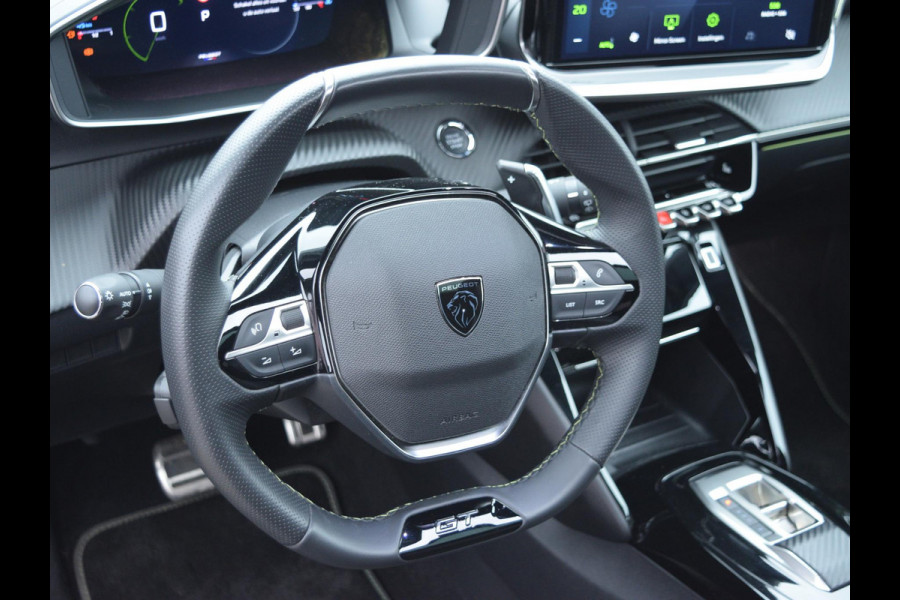 Peugeot 2008 1.2 Turbo GT SCHUIF- KANTELDAK | CAMERA MET SENSOREN | NAVI & CARPLAY |