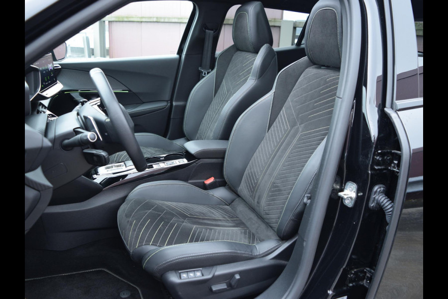 Peugeot 2008 1.2 Turbo GT SCHUIF- KANTELDAK | CAMERA MET SENSOREN | NAVI & CARPLAY |