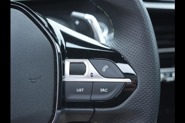 Peugeot 2008 1.2 Turbo GT SCHUIF- KANTELDAK | CAMERA MET SENSOREN | NAVI & CARPLAY |