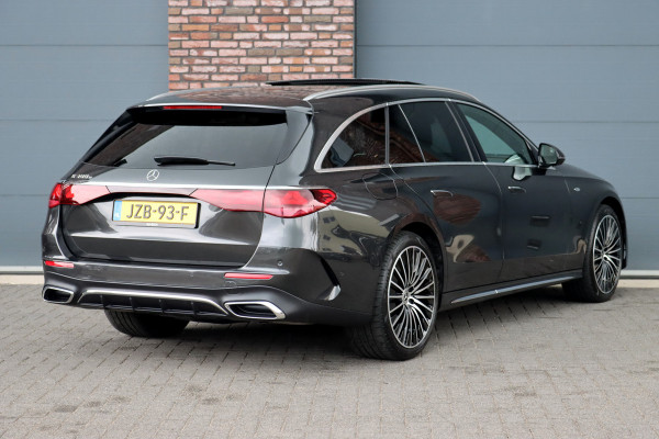 Mercedes-Benz E-Klasse Estate 300 e AMG Line | Luchtvering | Hyperscreen | Stoelventilatie | Distronic+ | Massage | Digital Light | Trekhaak | Surround Camera | Nappa Leder | Burmester | Keyless Go | Vlakkenverwarming |