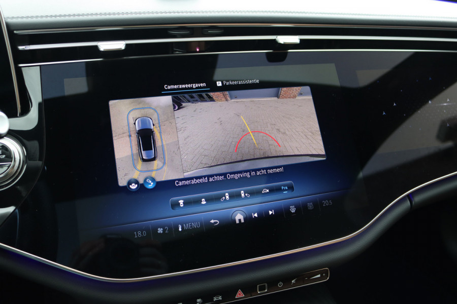 Mercedes-Benz E-Klasse Estate 300 e AMG Line | Luchtvering | Hyperscreen | Stoelventilatie | Distronic+ | Massage | Digital Light | Trekhaak | Surround Camera | Nappa Leder | Burmester | Keyless Go | Vlakkenverwarming |