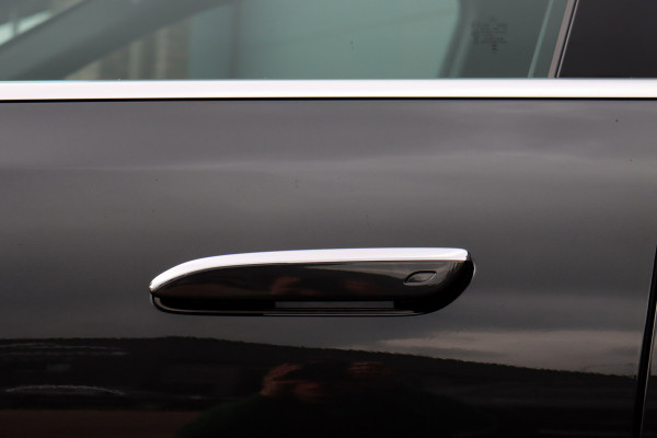 Mercedes-Benz E-Klasse Estate 300 e AMG Line | Luchtvering | Hyperscreen | Stoelventilatie | Distronic+ | Massage | Digital Light | Trekhaak | Surround Camera | Nappa Leder | Burmester | Keyless Go | Vlakkenverwarming |