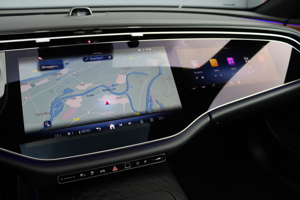 Mercedes-Benz E-Klasse Estate 300 e AMG Line | Luchtvering | Hyperscreen | Stoelventilatie | Distronic+ | Massage | Digital Light | Trekhaak | Surround Camera | Nappa Leder | Burmester | Keyless Go | Vlakkenverwarming |