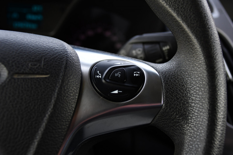 Ford Transit Connect 1.5 TDCI L2 PB Edition Sensoren, Airco, 120pk, Voorruitverwarming, 3 zits, Uniek!