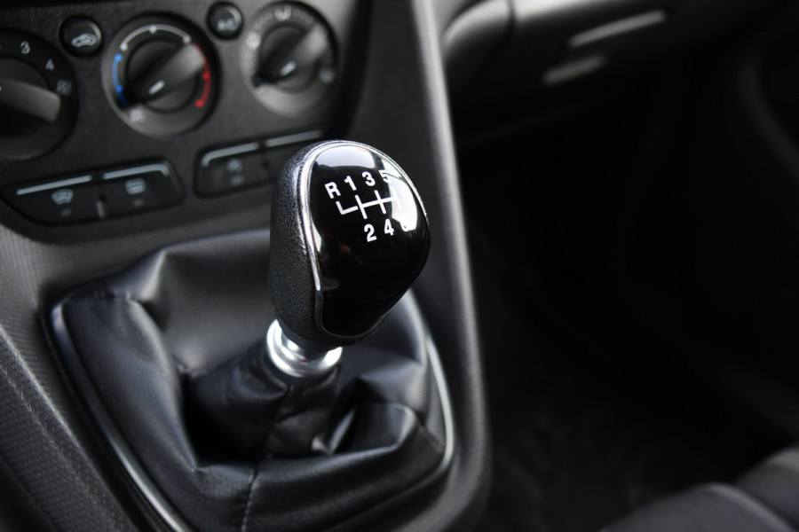 Ford Transit Connect 1.5 TDCI L2 PB Edition Sensoren, Airco, 120pk, Voorruitverwarming, 3 zits, Uniek!