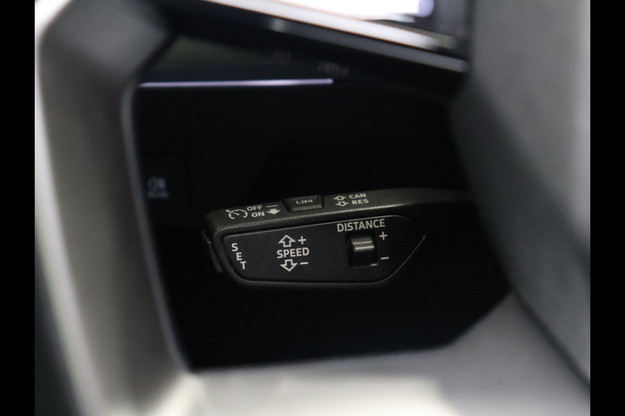 Audi Q4 Sportback e-tron 40 Launch edition Advanced Plus 77 kWh [TREKHAAK INKLAPBAAR, MEMORY SEATS, APPLE CARPLAY, ANDROID, STUURVERWARMING, ADAPTIVE CRUISE, CAMERA, STOELVERWARMING, PDC V+A, CLIMATE, NIEUWSTAAT]