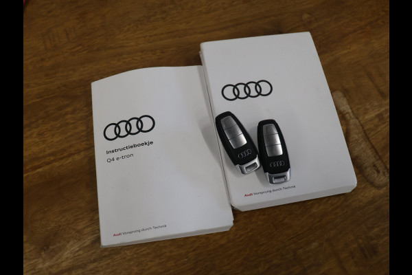 Audi Q4 Sportback e-tron 40 Launch edition Advanced Plus 77 kWh [TREKHAAK INKLAPBAAR, MEMORY SEATS, APPLE CARPLAY, ANDROID, STUURVERWARMING, ADAPTIVE CRUISE, CAMERA, STOELVERWARMING, PDC V+A, CLIMATE, NIEUWSTAAT]