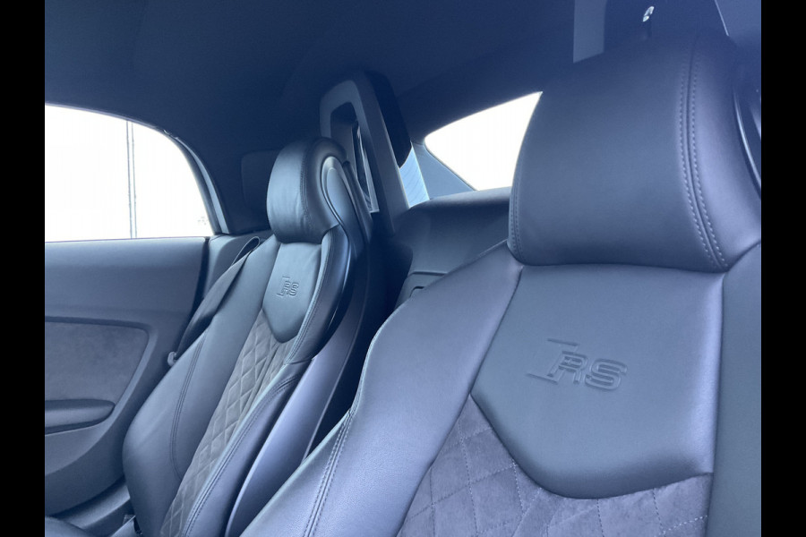 Audi TT Roadster TT RS 2.5 400pk 5-Cil Quattro B&O Camera Stoelverw. 20 Inch