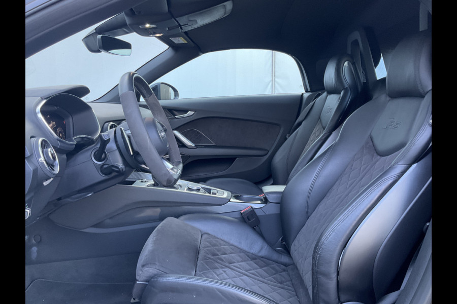 Audi TT Roadster TT RS 2.5 400pk 5-Cil Quattro B&O Camera Stoelverw. 20 Inch