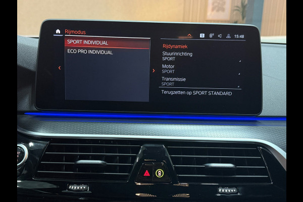 BMW 5 Serie Touring 520i Business Edition Plus M-pakket Hud Navi DAB Carplay Trekhaak Stoelverw. Memory Virtual Matrix ACC