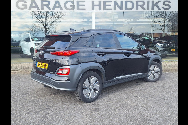 Hyundai Kona EV Fashion 64 kWh | SOH: nnb | Trekhaak | 3 Fase | Warmtepomp | HUD | Navi | Adaptive CC | Blindspot |