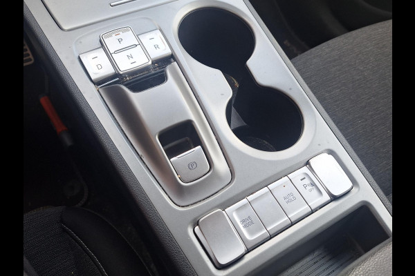 Hyundai Kona EV Fashion 64 kWh | SOH: nnb | Trekhaak | 3 Fase | Warmtepomp | HUD | Navi | Adaptive CC | Blindspot |