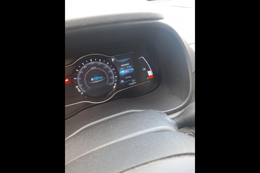 Hyundai Kona EV Fashion 64 kWh | SOH: nnb | 3 Fase | Warmtepomp | HUD | Navi | Adaptive CC | Blindspot |