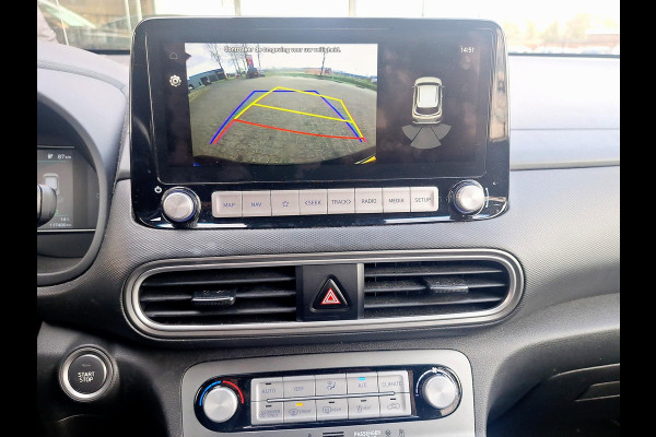 Hyundai Kona EV Fashion 64 kWh | SOH: nnb | 3 Fase | Warmtepomp | HUD | Navi | Adaptive CC | Blindspot |