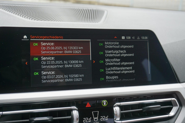 BMW 3-serie 320i High Exec.Individual/Dealeronderhouden/ Trekhaak wegklapbaar