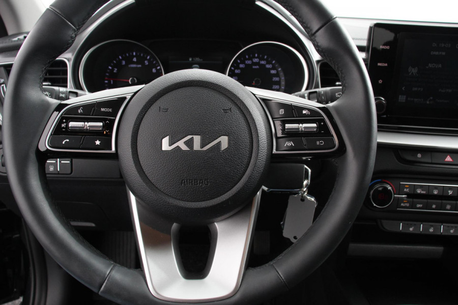 Kia Ceed Sportswagon 1.0 T-GDi 101pk Prestige Navigatie Apple Carplay/Android Auto Camera Stoel- en stuurverwarming Cruise Control Climatronic Start/Stop systeem Getinte ramen