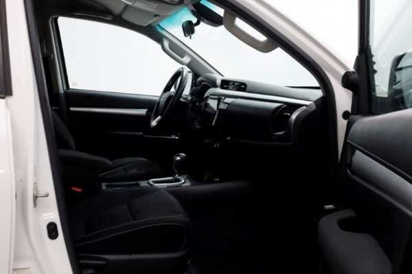 Toyota Hilux 2.4 D-4D-F 150pk E6 4WD 4x4 Double Cab Automaat 2/5-Persoons 08-2019