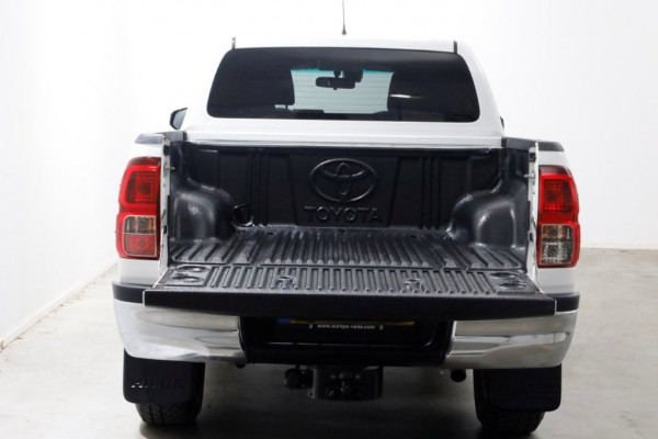 Toyota Hilux 2.4 D-4D-F 150pk E6 4WD 4x4 Double Cab Automaat 2/5-Persoons 08-2019