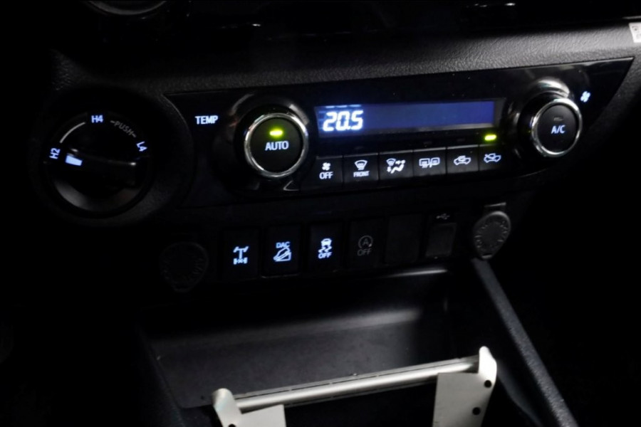 Toyota Hilux 2.4 D-4D-F 150pk E6 4WD 4x4 Double Cab Automaat 2/5-Persoons 08-2019