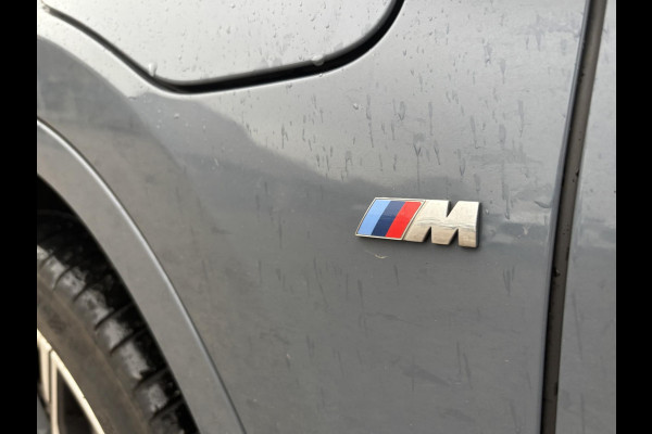 BMW X1 xDrive25e eDrive M Sport | SCI | Bellen voor bezichtiging  | Plug-in Hybride | PHEV | 220pk | Panoramadak | Storm Bay Metallic | 19 inch | M Pakket | Camera | Sportstoelen | Led verlichting | Head Up Display | Shadowline Exterieur | | SCI