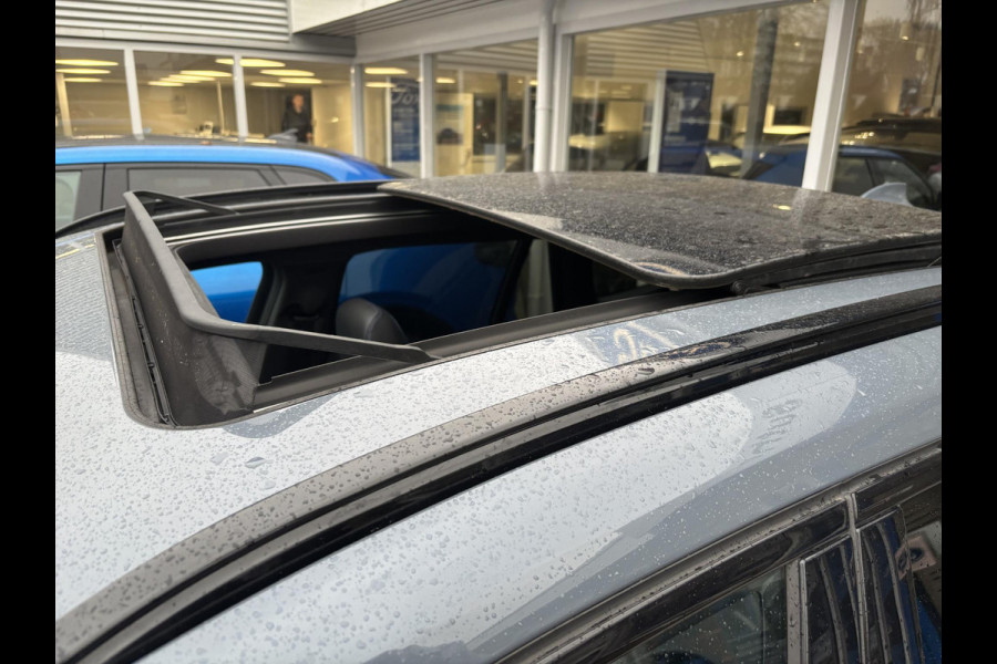 BMW X1 xDrive25e eDrive M Sport | SCI | Bellen voor bezichtiging  | Plug-in Hybride | PHEV | 220pk | Panoramadak | Storm Bay Metallic | 19 inch | M Pakket | Camera | Sportstoelen | Led verlichting | Head Up Display | Shadowline Exterieur | | SCI