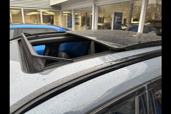 BMW X1 xDrive25e eDrive M Sport | SCI | Bellen voor bezichtiging  | Plug-in Hybride | PHEV | 220pk | Panoramadak | Storm Bay Metallic | 19 inch | M Pakket | Camera | Sportstoelen | Led verlichting | Head Up Display | Shadowline Exterieur | | SCI