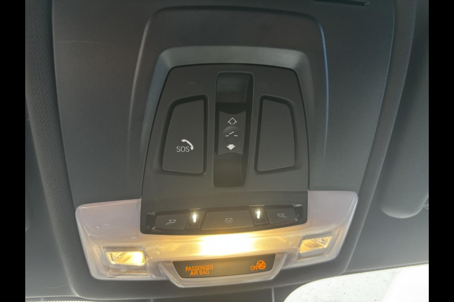 BMW X1 xDrive25e eDrive M Sport | SCI | Bellen voor bezichtiging  | Plug-in Hybride | PHEV | 220pk | Panoramadak | Storm Bay Metallic | 19 inch | M Pakket | Camera | Sportstoelen | Led verlichting | Head Up Display | Shadowline Exterieur | | SCI