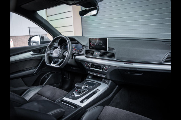 Audi Q5 55 TFSI e quattro Competition - S-Line l RS-Look l Pano l HUD l Luchtv. l Trekhaak