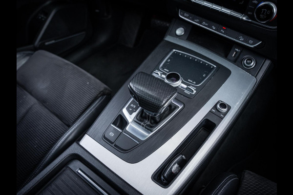 Audi Q5 55 TFSI e quattro Competition - S-Line l RS-Look l Pano l HUD l Luchtv. l Trekhaak