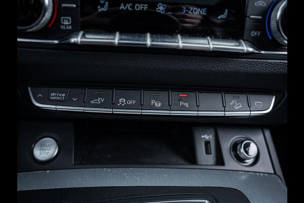Audi Q5 55 TFSI e quattro Competition - S-Line l RS-Look l Pano l HUD l Luchtv. l Trekhaak
