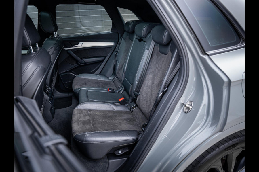 Audi Q5 55 TFSI e quattro Competition - S-Line l RS-Look l Pano l HUD l Luchtv. l Trekhaak