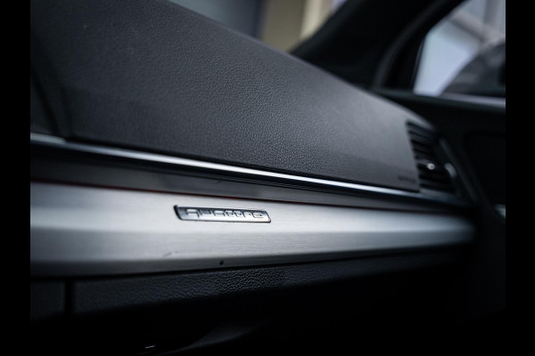 Audi Q5 55 TFSI e quattro Competition - S-Line l RS-Look l Pano l HUD l Luchtv. l Trekhaak