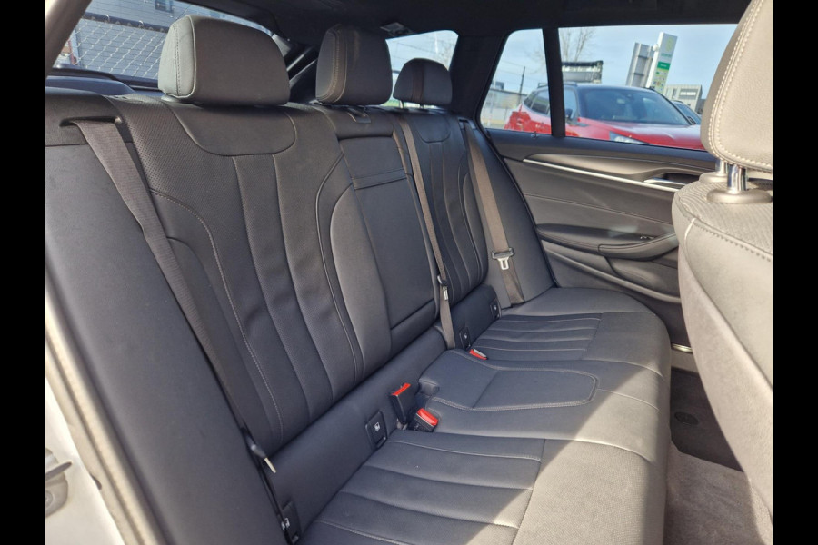 BMW 5 Serie Touring 530e xDrive M Sport /Led /Adap Cruise