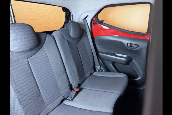 Toyota Aygo 1.0 VVT-i x-play automaat | airco | camera | 5drs rijstrooksensor | brake assist