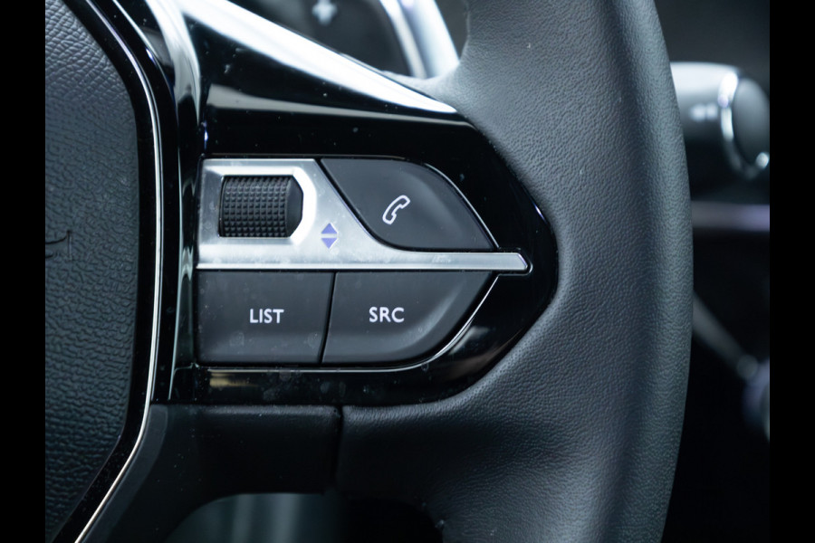 Peugeot 2008 1.2 PureTech 130 Allure automaat | Stoelverwarming | Adap. Cruise | Camera voor en achter | Apple Carplay, Android auto, Trekhaak, Extra getint glas