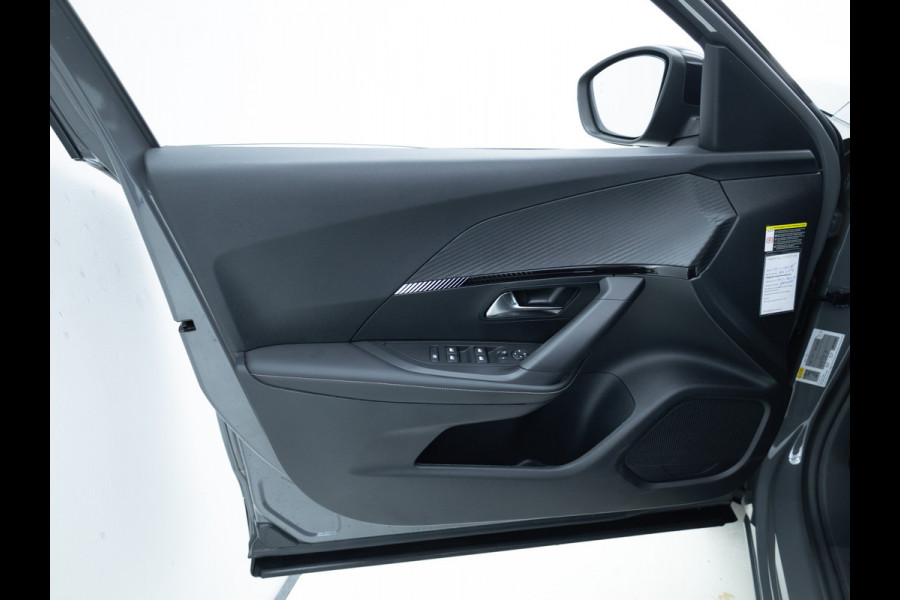 Peugeot 2008 1.2 PureTech 130 Allure automaat | Stoelverwarming | Adap. Cruise | Camera voor en achter | Apple Carplay, Android auto, Trekhaak, Extra getint glas