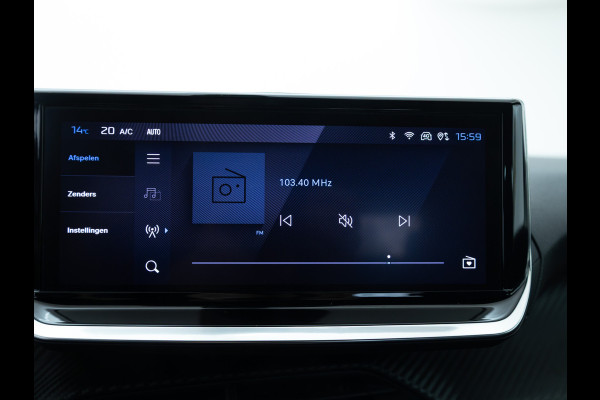 Peugeot 2008 1.2 PureTech 130 Allure automaat | Stoelverwarming | Adap. Cruise | Camera voor en achter | Apple Carplay, Android auto, Trekhaak, Extra getint glas