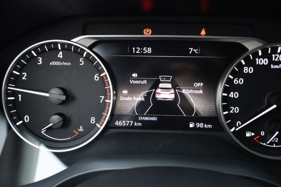 Nissan QASHQAI 1.3 MHEV Acenta 140 Pk / Airco / Cruise / Side assist / Line assist.