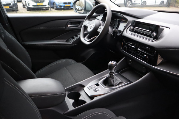 Nissan QASHQAI 1.3 MHEV Acenta 140 Pk / Airco / Cruise / Side assist / Line assist.