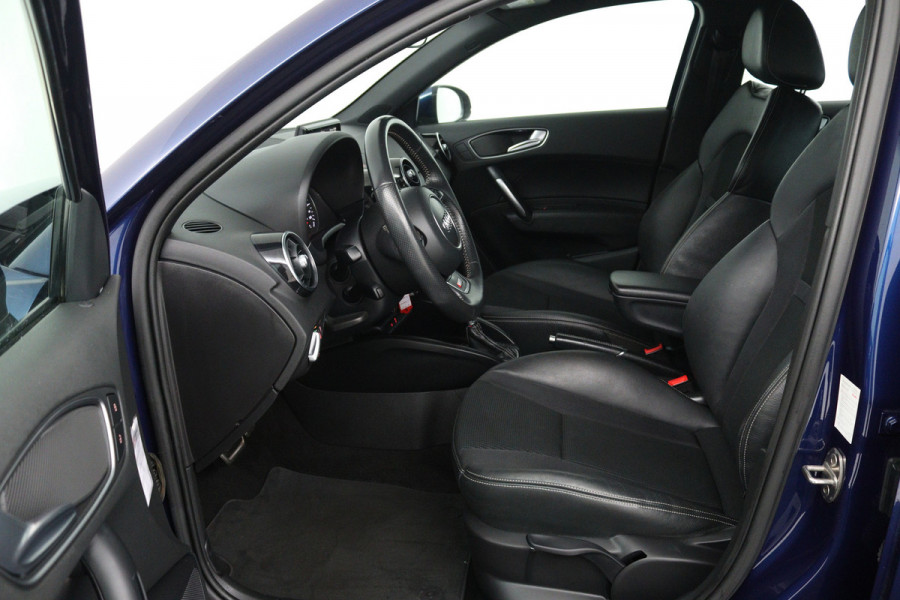 Audi A1 Sportback 1.0 TFSI Advance Sport (NAVIGATIE, CRUISE CONTROL, AUTOMAAT)