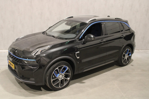 Lynk & Co 01 1.5 NL Auto/Zwarte hemel/360/Rijklaar/Bovag
