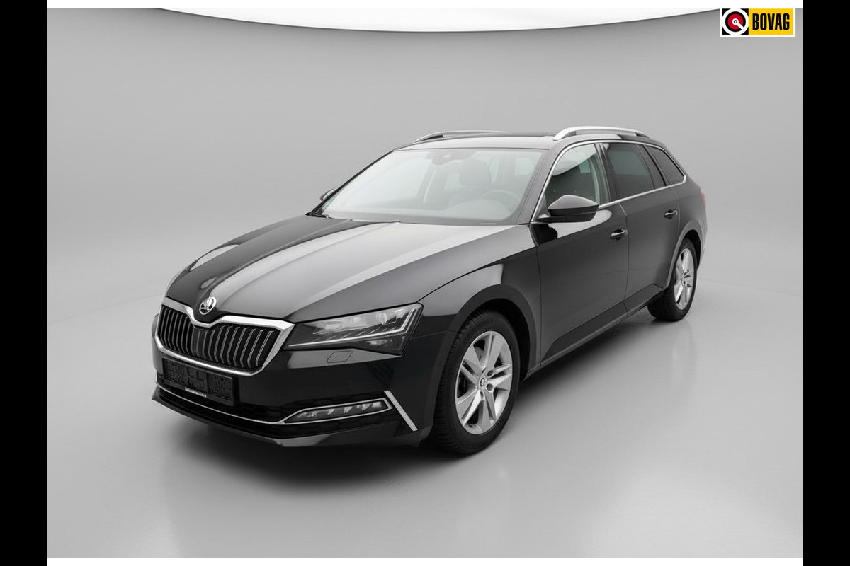 Škoda Superb Combi 1.4 TSI iV Style * Trekhaak * Stoelverwarming * Digitale teller *