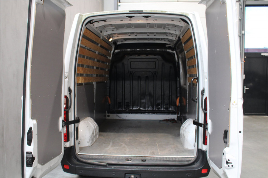 Renault Master T35 2.3 dCi 135 L2H2 Comfort Camera/Navi Zeer nette bus