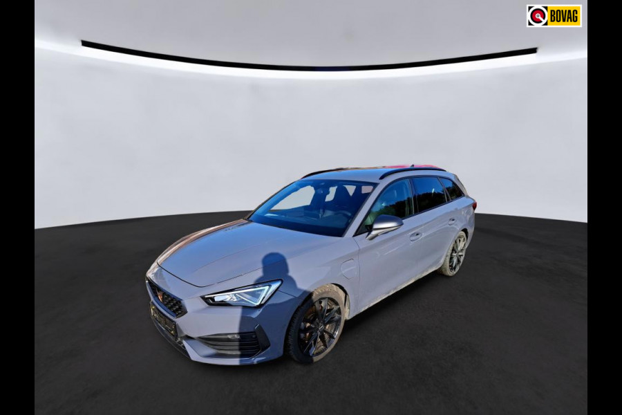 CUPRA Leon Sportstourer 1.4 e-Hybrid * Black Edition * Camera * Stoelverwarming *