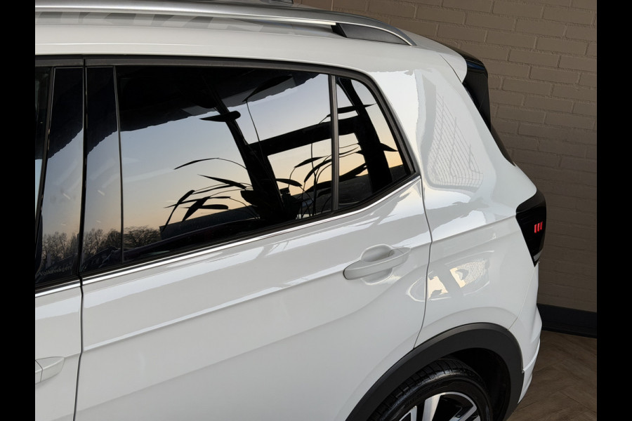 Volkswagen T-Cross 1.5 TSI 150 ACT R-Line | Navi | Beats | Camera | Virtual cockpit | 18" | ACC | Dodehoek | 100% Onderhouden!