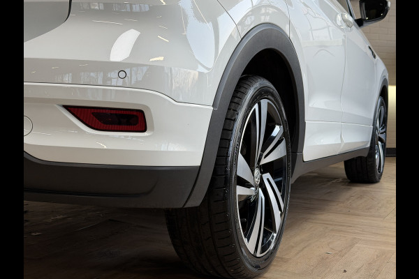 Volkswagen T-Cross 1.5 TSI 150 ACT R-Line | Navi | Beats | Camera | Virtual cockpit | 18" | ACC | Dodehoek | 100% Onderhouden!
