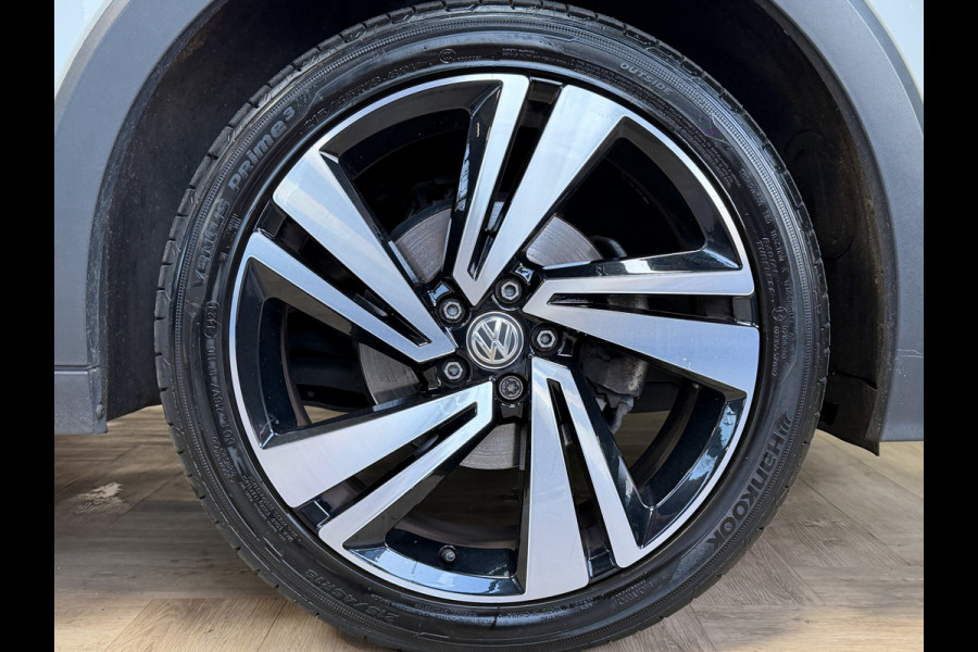 Volkswagen T-Cross 1.5 TSI 150 ACT R-Line | Navi | Beats | Camera | Virtual cockpit | 18" | ACC | Dodehoek | 100% Onderhouden!